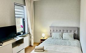 Apartamenty Poziom 4, Prywatna łazienka, Wspólna toaleta, Free wi-fi, Free Parking